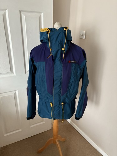 Men vintage s teal - 90’s,
