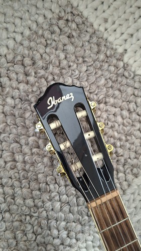Guitar ibanez with pickup - guitar,