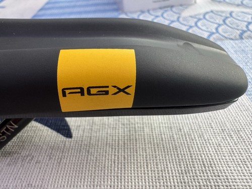 New prologo akero agx saddle - new,