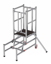 Podium Step - BS 8620 - 0.75m Platform Height