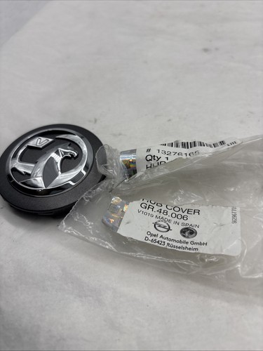 Alloy wheel centre hub cap - centre,