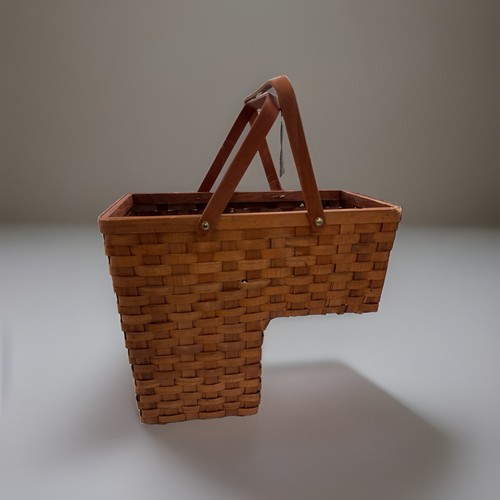 Hand crafterd amish - hand,