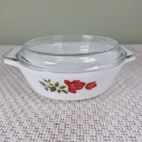Jaj pyrex casserole dish - casserole, lid