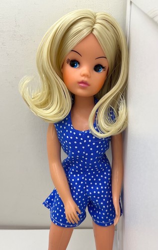 Ooak rerooted vintage - ooak, sindy