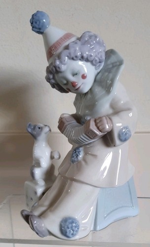 Lladro clown with puppy - lladro,