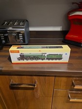 Hornby 00 Gauge R2405 LNER