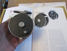 V good rare jw youngs vintage valdex trout fly fishing reel 3"