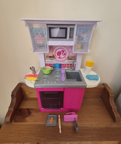 Barbie dreamhouse kitchen with - barbie,