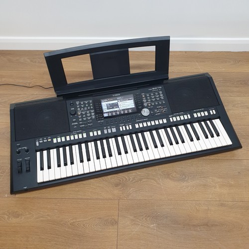 Yamaha psr s975 keyboard - psr,