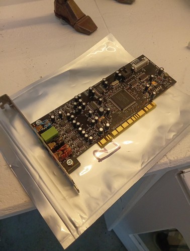 Creative labs sound blaster - labs,