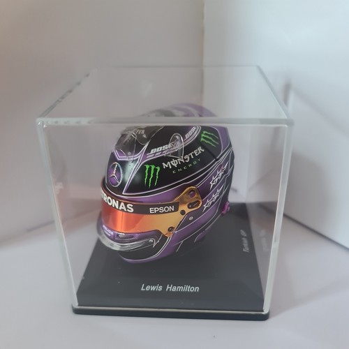 Spark scale mini helmet - 1/5,