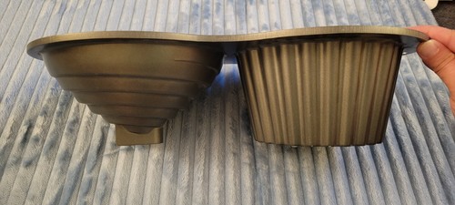 Wilton giant cupcake pan - giant,