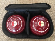 Pair Taylor Ace Bowls Size 3 WB33 speckled red w/ carry bag - Pristine