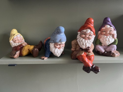 Set four garden gnome - of,