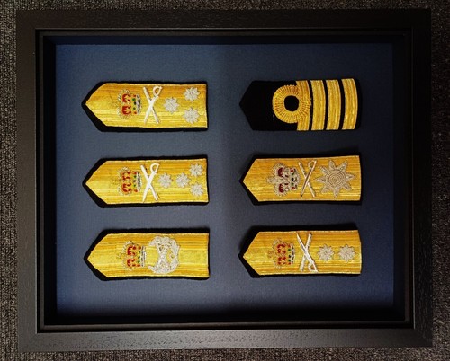 Framed set royal navy - set,