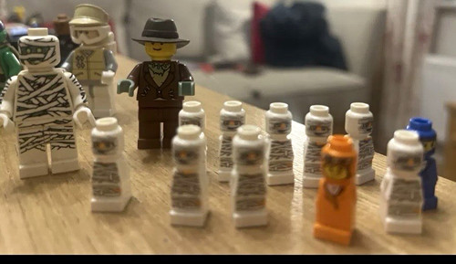 Lego minifigures lot - lego,