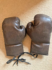 vintage leather boxing gloves