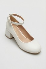 Sirri Girls Communion Mary