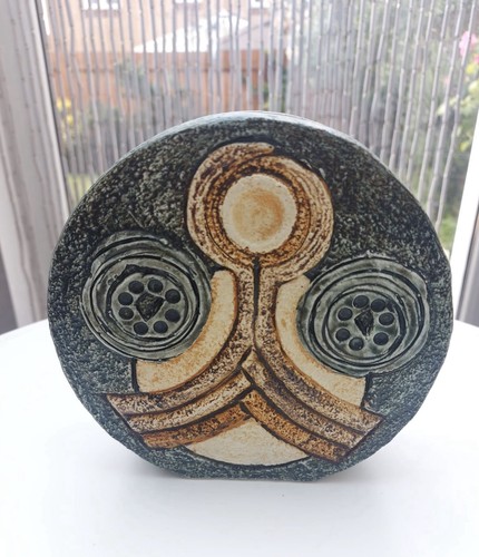 Troika pottery roundel - pottery,