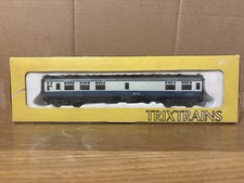 TRIX TRAINS 1977 BLUE AND GREY