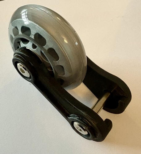Front trolley wheel with - front,