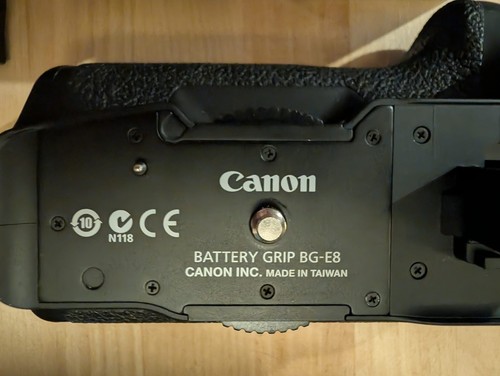 Canon 600d bg - canon:, bg_e8