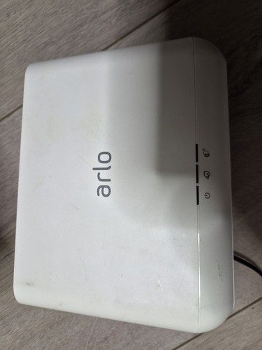 Arlo base station - base,