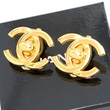 CHANEL Large CC Logos Turnlock