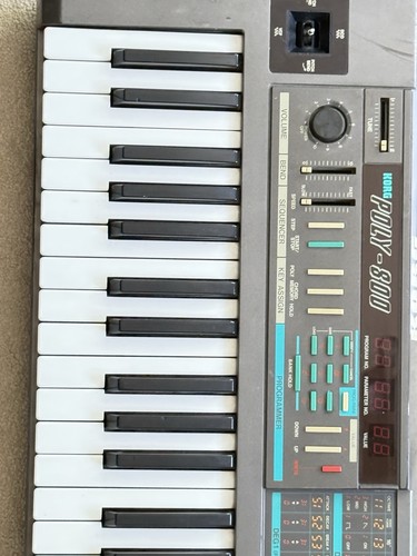 Korg poly 800 serviced w - 800,