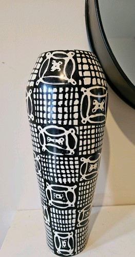 Soapstone vase with - vase,