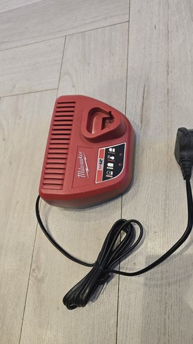 Milwaukee c12 v power - c12, c