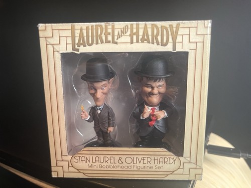 Laurel and hardy big chief - laurel,