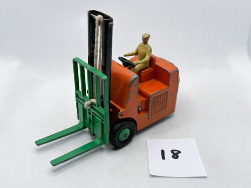 Nice dinky toys - dinky, 14c