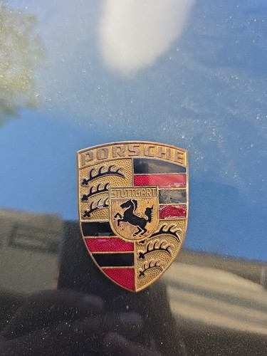 Vintage porsche enamel - porsche, crest
