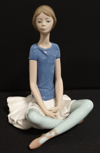 Lladro porcelain figurine beth - porcelain,