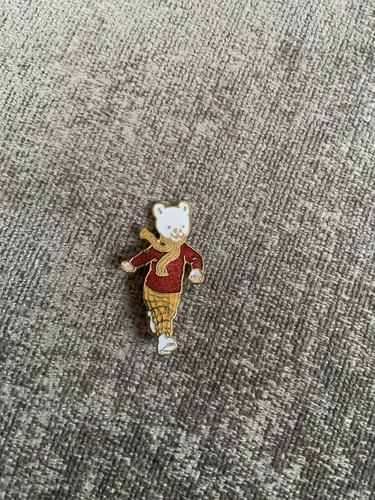 Rupert bear pin badge gold - rupert,