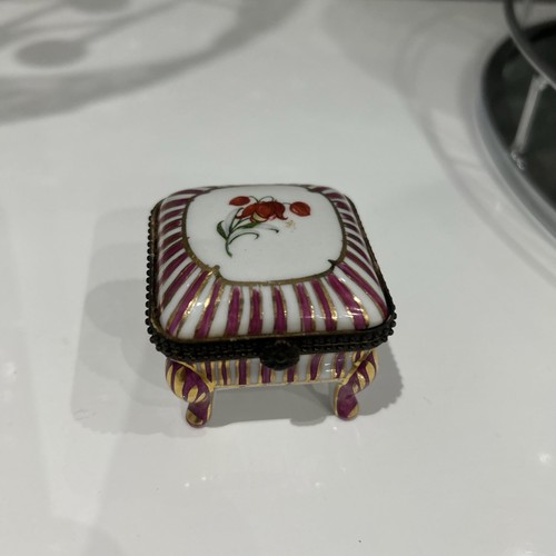 Porcelain trinket box - porcelain,