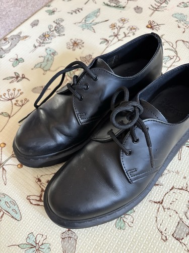 Martens black leather shoe - black,