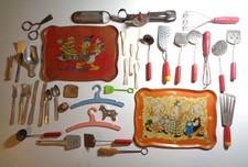 38 Pc VTG CHILD'S TOY-KITCHEN
