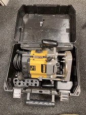 Dewalt DW 625e Router For