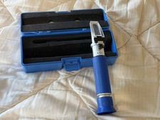 Marine Depot Salinity Refractometer W/Automatic Temperature Compensation 
