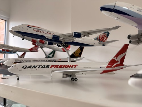 Gemini 200 qantas cargo b767 - cargo,