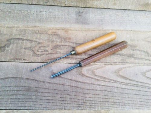 Addis greaves woodcarving - &,