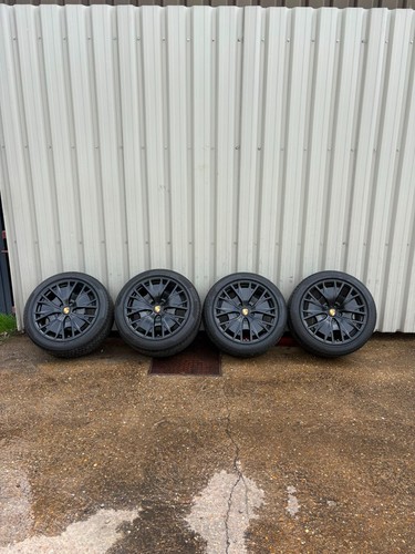 Porsche taycan gts alloy - porsche, 20"