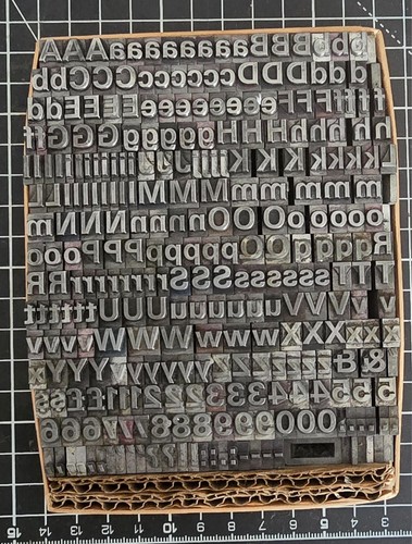 24pt univers font - ,