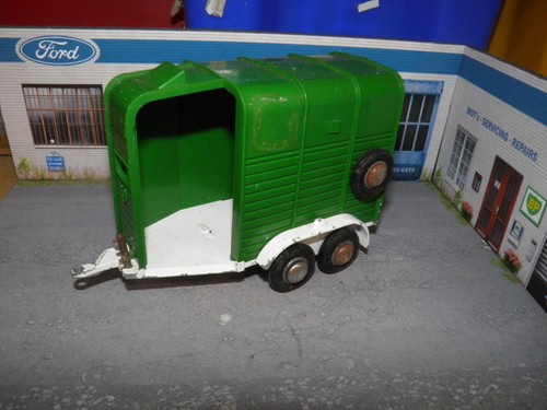 Britains toys horse box - britains, toys-