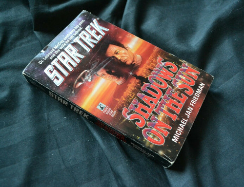 Star trek shadows - star, sun