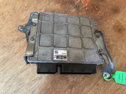 Toyota avensis engine control - avensis,