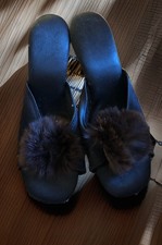 Vintage Women’s Black Real