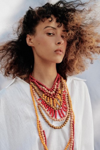 Bnwt stunning wooden bead - bnwt:,